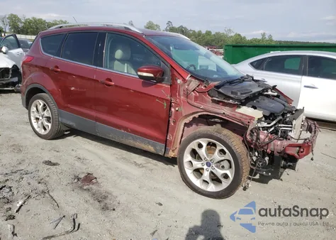 2015 Ford Escape Titanium z USA, uszkodzony, nr VIN 1FMCU0J93FUA66179